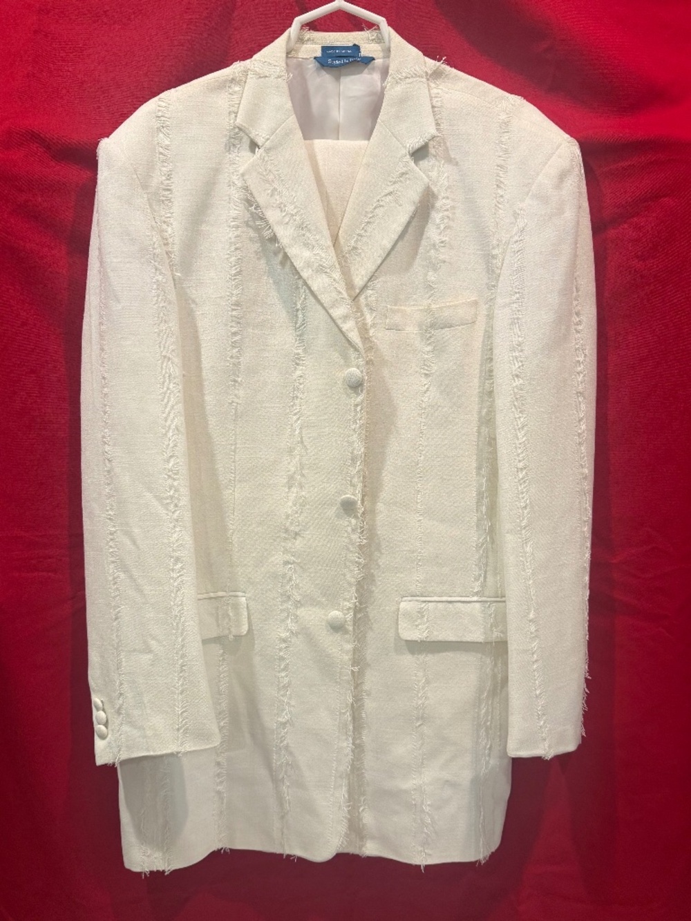 GEORGIO BRUTINI 42L FANCY CREAM FABRIC LONG LINE SUIT